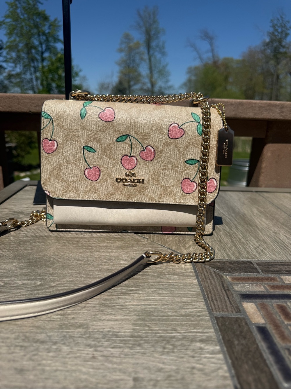 EUC Coach Klare Crossbody In Signature Canvas With Heart Cherry Print - Picture 4 of 17